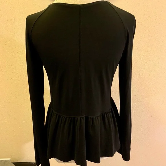 NFS LN BEAUTIFUL PIAZZA SEMPIONE CREPE RUFFLED TOP. LONG SLEEVE. PULLOVER. - Picture 4 of 8
